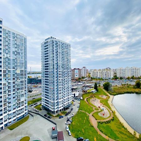 Myfreedom Апартаменти Метро Харківська Kiev Exterior foto