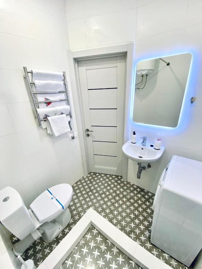 Myfreedom Апартаменти Метро Харківська Kiev Exterior foto
