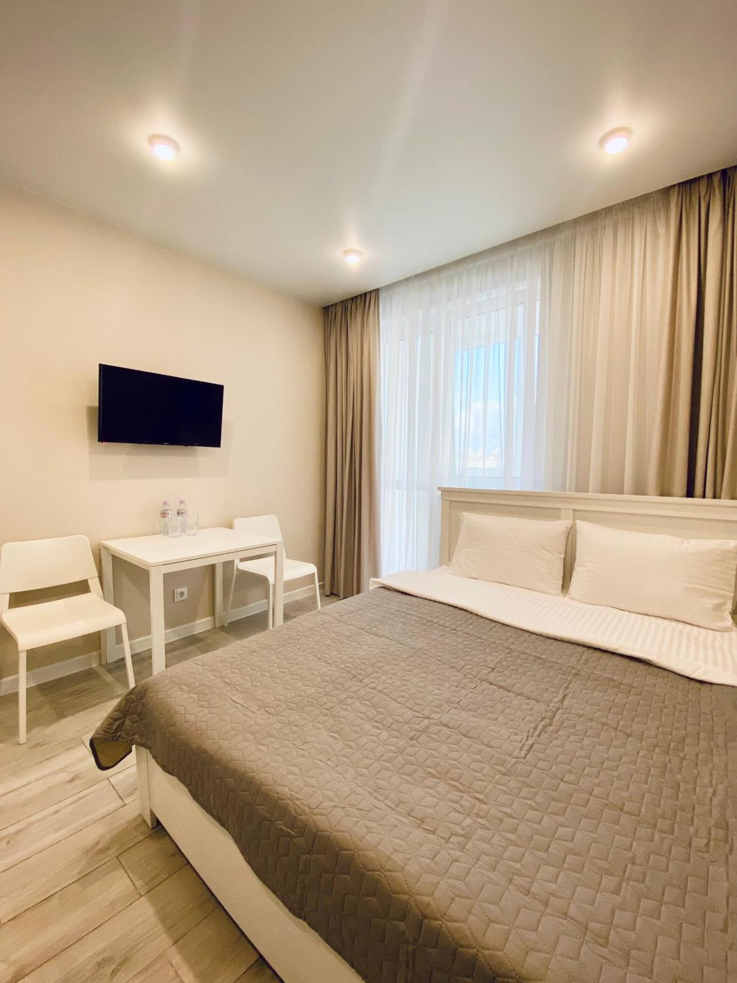 Myfreedom Апартаменти Метро Харківська Kiev Exterior foto